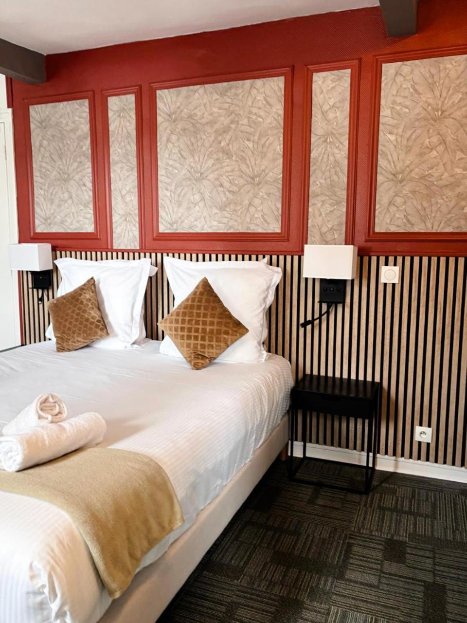Hotel Le Lion D'Or Bernay  Exterior foto